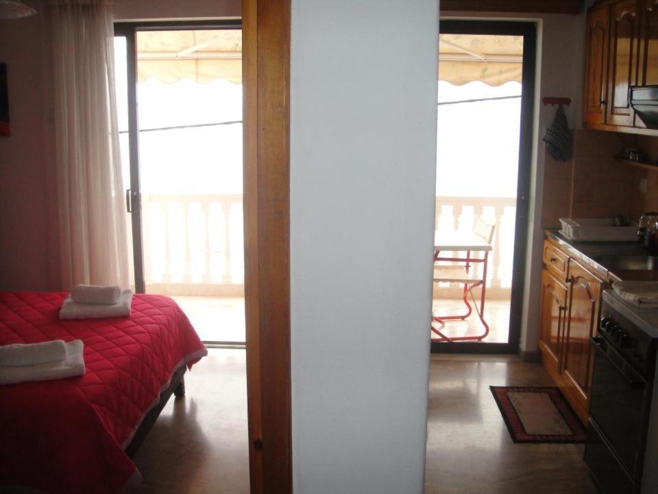 Antonios Rooms Akrata Pokój zdjęcie