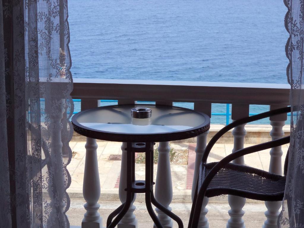 Antonios Rooms Akrata Zewnętrze zdjęcie